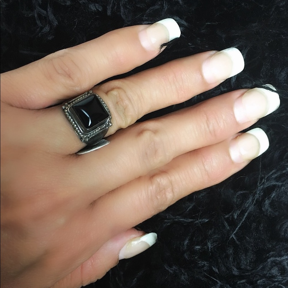 REDUCED-----🔷ONYX STONE RING🔷 - Picture 4 of 5